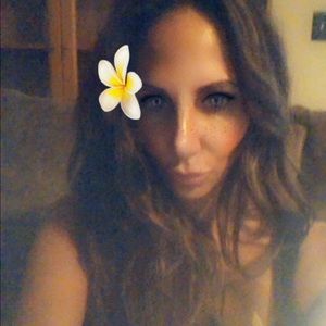 Meet your Posher, Michele